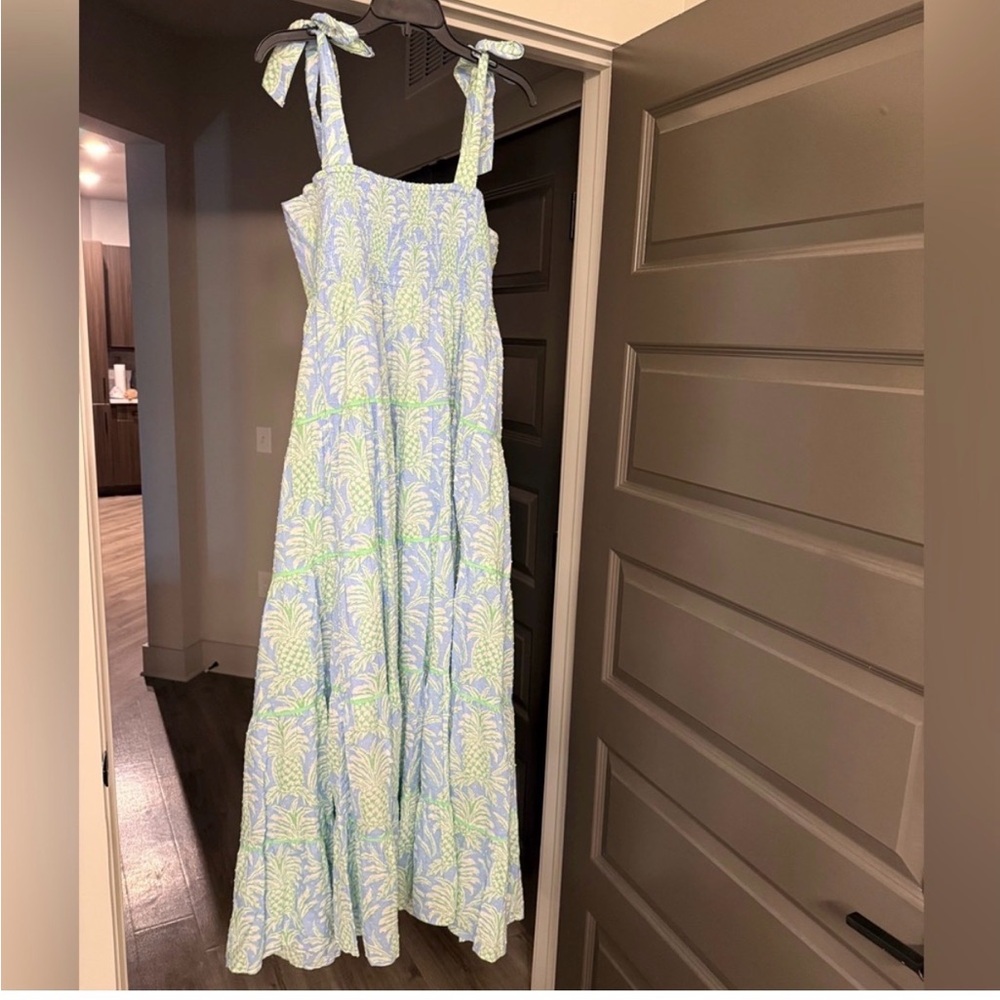 Crown and Ivy 
Tiered Maxi Pineapple Dress NWT 🆕